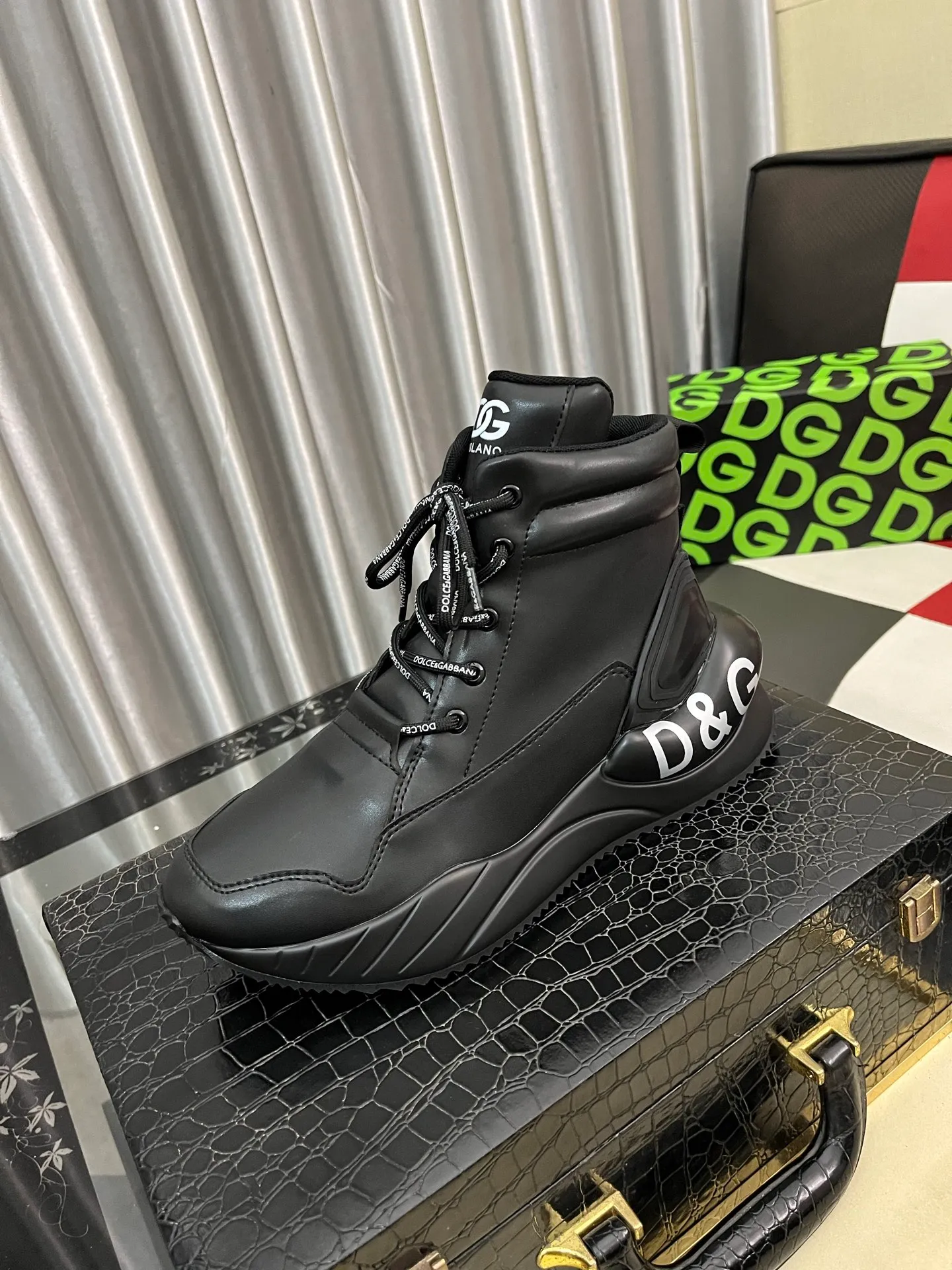 Men's men's shoes💰520⌚️⌚️【DG～】couple casual shoes 2025z cabinet sales simultaneously 🔶Size: 36-44 #️⃣ 🔷1 color🔜The upper is made of multi-material splicing➕Mesh lining, comfortable and breathable, sole: original comfortable and wear-resistant outsole, ⚠️real thing📱photographed🎬real thing is better📢📢📢